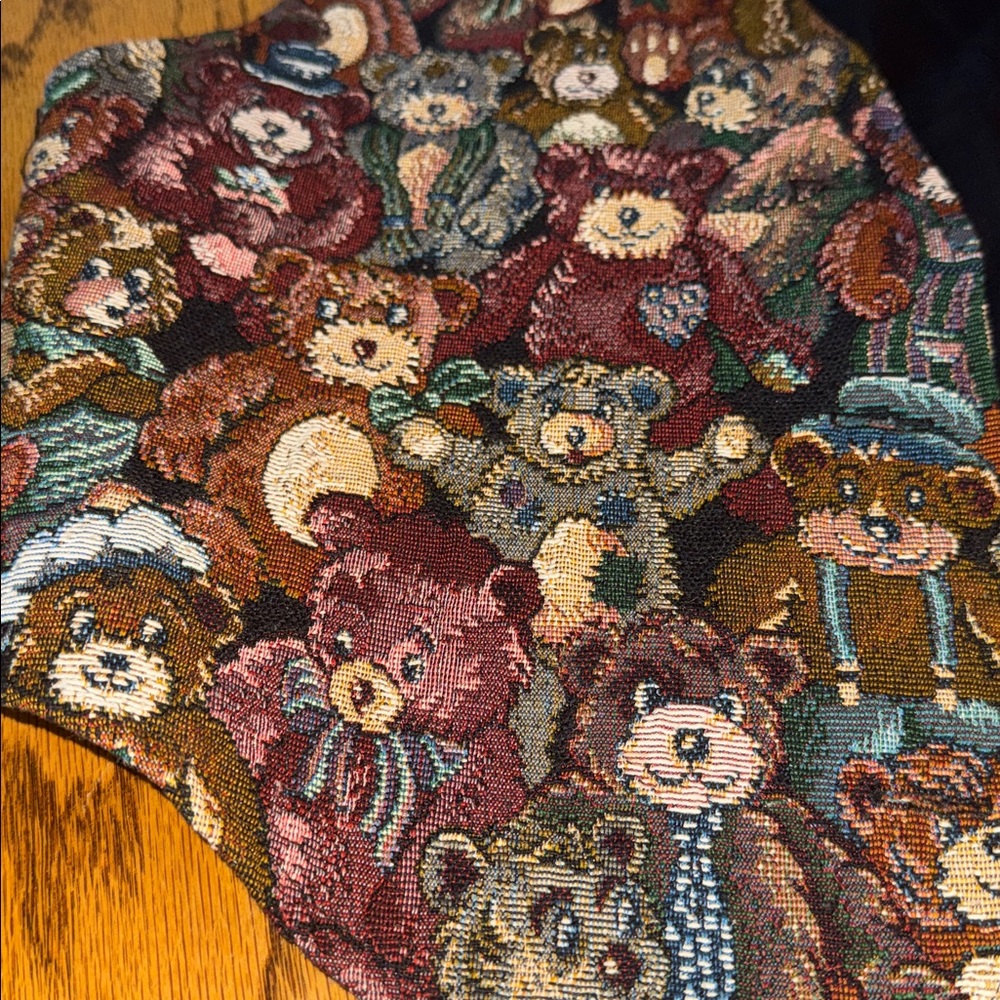 Facets Bear Patterned Vest - Picture 2 of 7